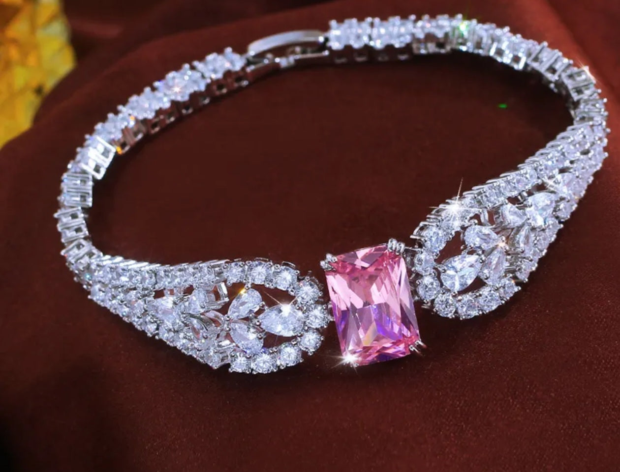 Lumera Signature Royale Bracelet